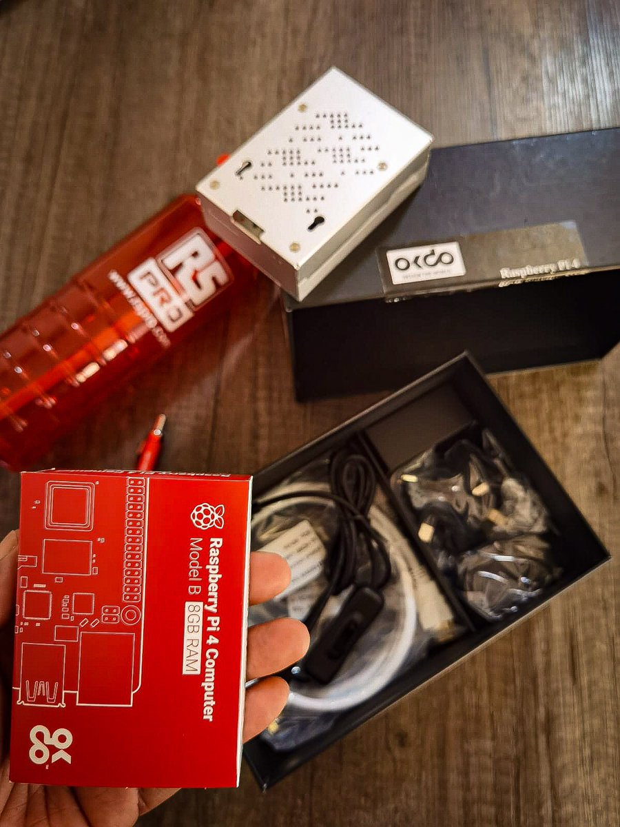 🚨COMPETITION TIME 🚨

If you had access to the Pi4 kit that @rsonline_SA is giving away what would you build in a 3 weeks that you can demo back to them? 

#GKHack21