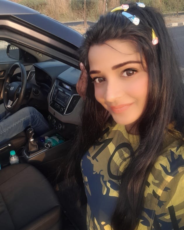 RichaaaSharma's tweet photo. Going Shakumbhridevi Temple With My Babyyy #happygirl #luckygirl #naughtygirl #babygirl @SatishAAP @ArvindShrama483 https://t.co/TpHdU7dPlT