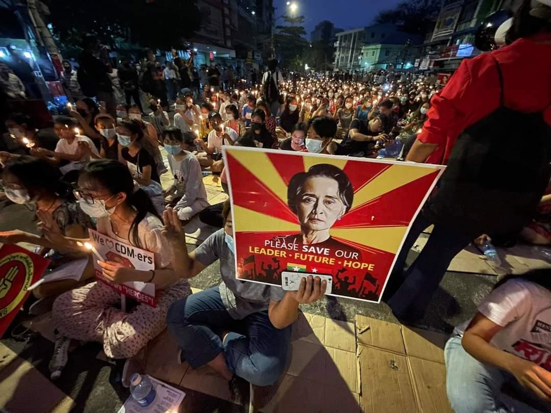 Night Strike
Yangon,MYANMAR.
STOP KILLING PEOPLE.
#WhatsHappeningInMyanmar 
#Mar14Coup