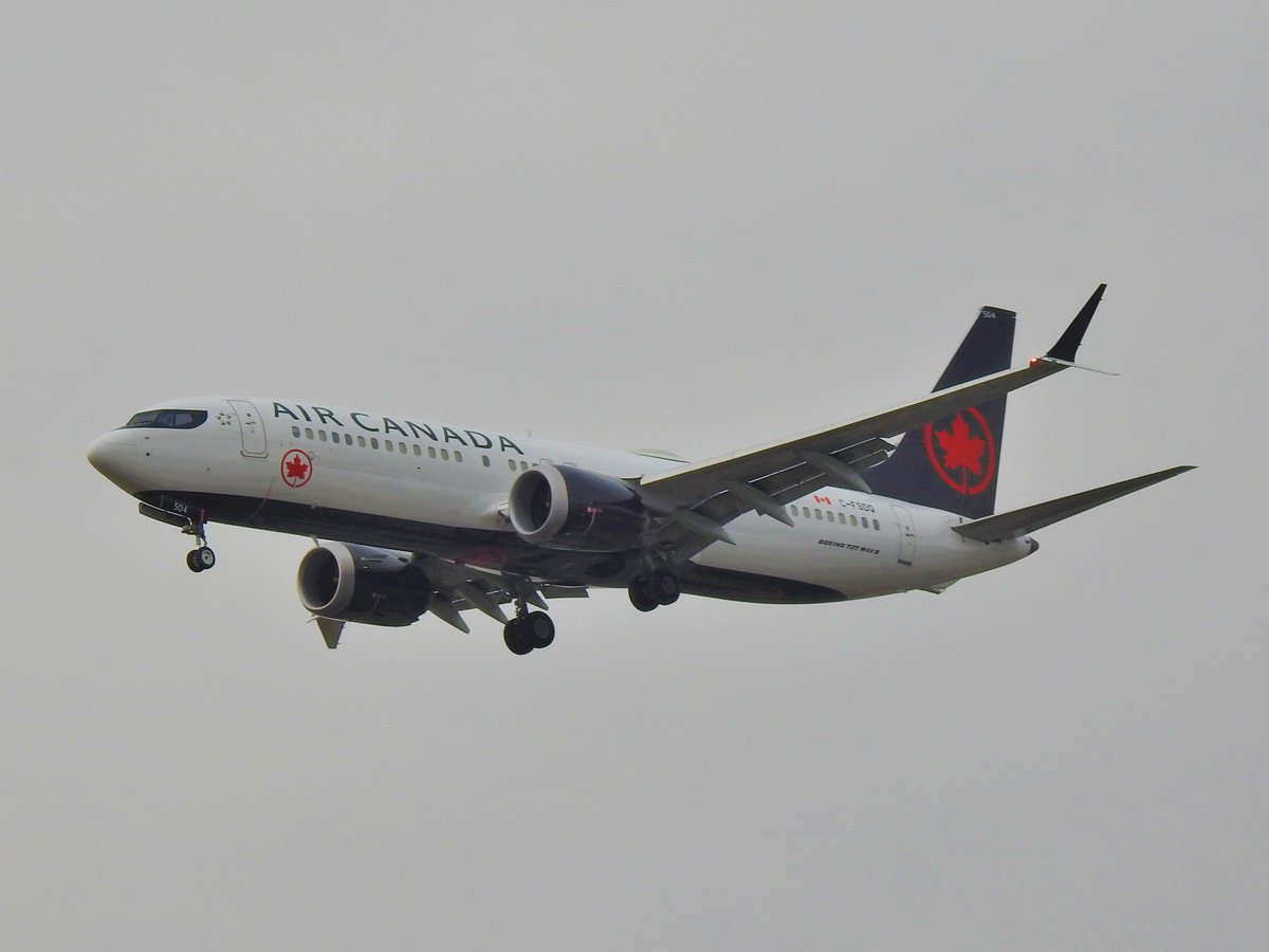 veryboeing's tweet photo. AC #B737 -8 #CFSDQ and #CFSNQ CYYZ https://t.co/6SNF2xo8Jg