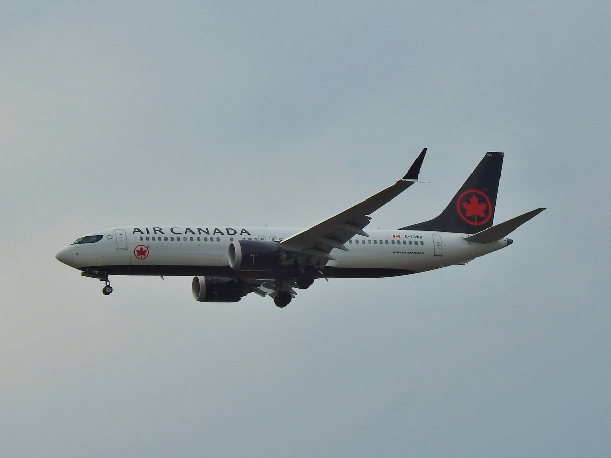 veryboeing's tweet photo. AC #B737 -8 #CFSDQ and #CFSNQ CYYZ https://t.co/6SNF2xo8Jg