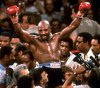 FerencinoDS's tweet photo. #MarvinHagler era diventato “italiano” a tutti gli effetti:“L’unica cosa per cui la gente storce il naso è quando al ristorante chiedo il ghiaccio per il vino rosso, in quello sono rimasto americano”, disse un giorno.
Fonte:Gazzetta dello sport
#RIPMarvelous
#RIPMarvinHagler https://t.co/v6DfuxPlMq