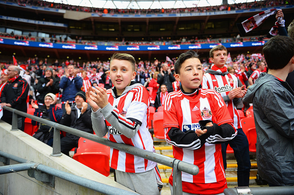 Here's Dan Neil, aged 12, in the crowd at Wembley for the 2014 League Cup final.

Today, he's on the bench for #SAFC in another Wembley cup final.

What a rise 👏🔴⚪️