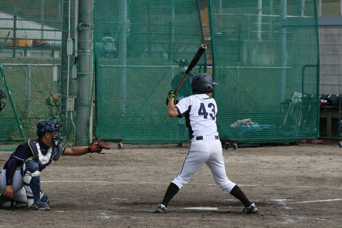徳島大学硬式野球部 選手紹介 世界の盗塁王 43 仁田 有哉 右投げ左打ち 二塁手 倉敷天城高校 もはや徳島だけでなく四国に名を轟かせるスピードスター バットにボールが当たらないことと独自の野球観を持っているため指示に従わないことがあるのが難点 徳島大学硬式野球部 選手紹介 世界の盗塁王 43 仁田 有哉 右投げ左打ち 二塁手 倉敷天城高校 もはや徳島だけでなく四国に名を轟かせるスピードスター バットにボールが当たらないことと独自の野球観を持っているため指示に従わないことがあるのが難点
