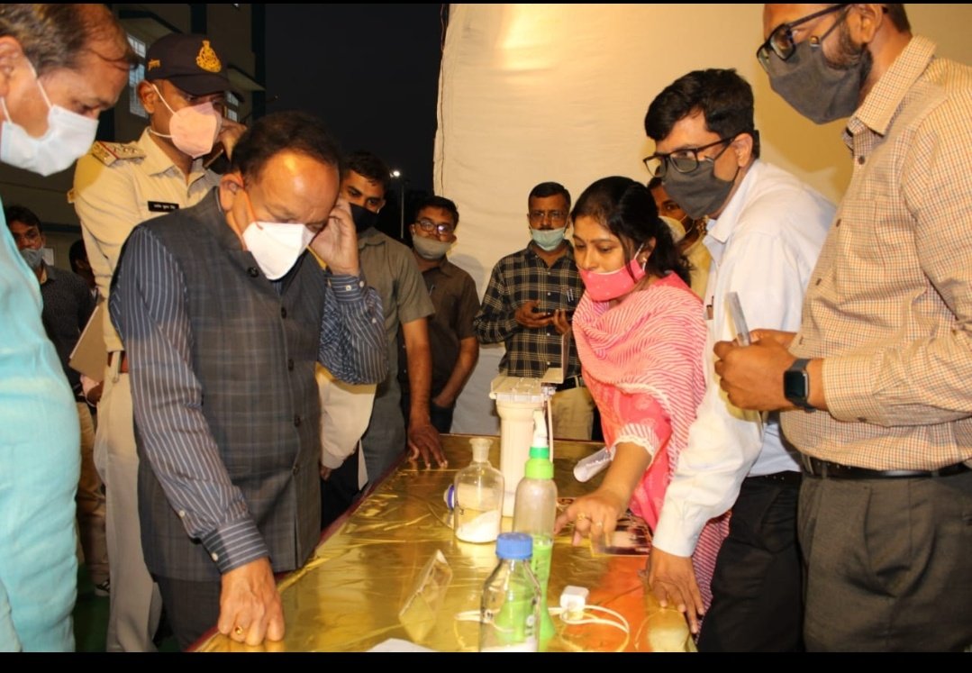 Briefed on WaterFilter &amp; Royal Face Mask developed in technology partnership with CSIR-AMPRI with Union Minister Health and Family Welfare,Science&amp;Technology #DrHarshvardhan and Om Prakash Sakhlecha, Minister Science &amp;Technology and MSME, Govt of MP. Minister appreciated the work
