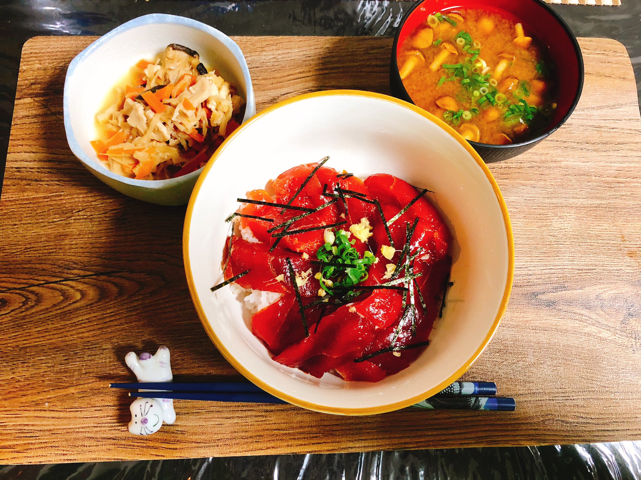 365献立レシピさん マグロ漬け丼 切り干し大根 なめこの味噌汁 和食 モロッコ養殖マグロ 赤味噌 毎日献立 おうちごはん 晩ごはん 夕食 家庭料理 T Co Tvebngsu3q Twitter