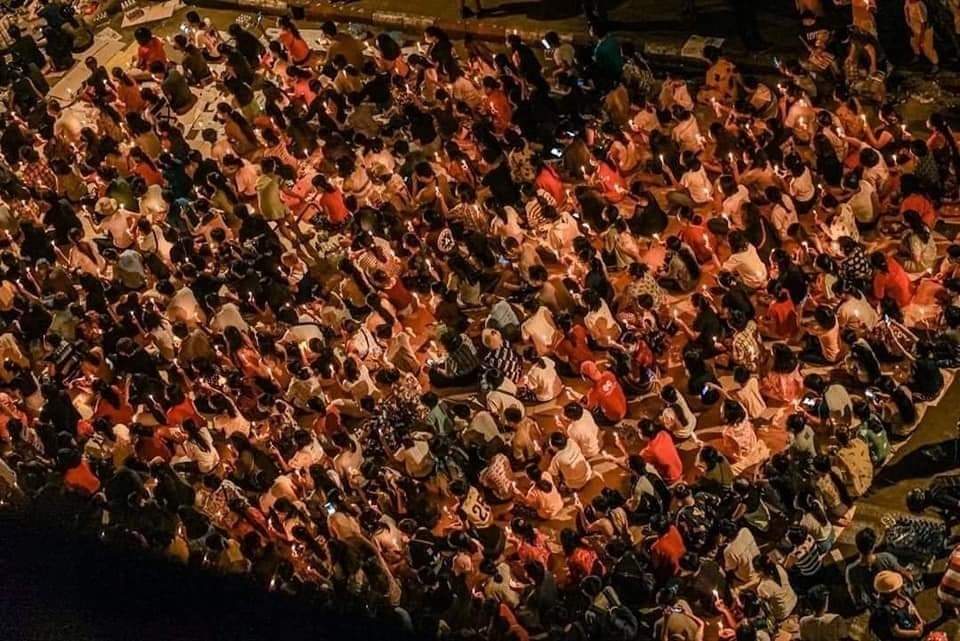 YuYuHtun14's tweet photo. A lot of People scarified their lives for this.
That's why We Must Fight this till The end no matter what happens.
Hledan Night Strike🔥

#WhatsHappeningInMyanmar
#Mar14Coup #MilkTeaAlliance https://t.co/XWS1t07lvR