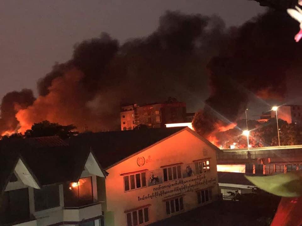 Tw // Violence , Fire 

In HlaingTharYar Tsp,Yangon,fire outbreaks set by army terrorist(SAC) are still going immense as the night grows darker &amp; residents are scared of what will happen next .

LOCOMOTIVE XYZ
#Mar14Coup
#WhatsHappeningInMyanmar