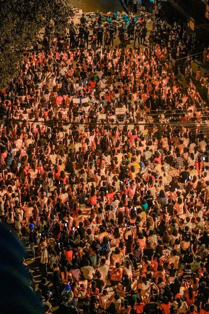 AeriYoon7's tweet photo. Hleden Night Strike ♡
Since this is the endgame,we will fight till the end no matter what
Revolution Must WIN
ပစ်တိုင်းထောင်တွေညီရဲ့လားဟေ့💪
LOCOMOTIVE XYZ
#WhatsHappeningInMyanmar 
#Mar14Coup https://t.co/ENomTmrWKo
