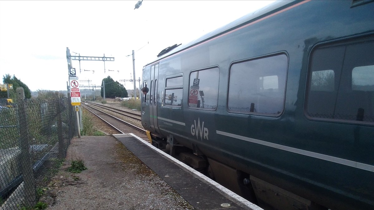 Man vs Train tweet media