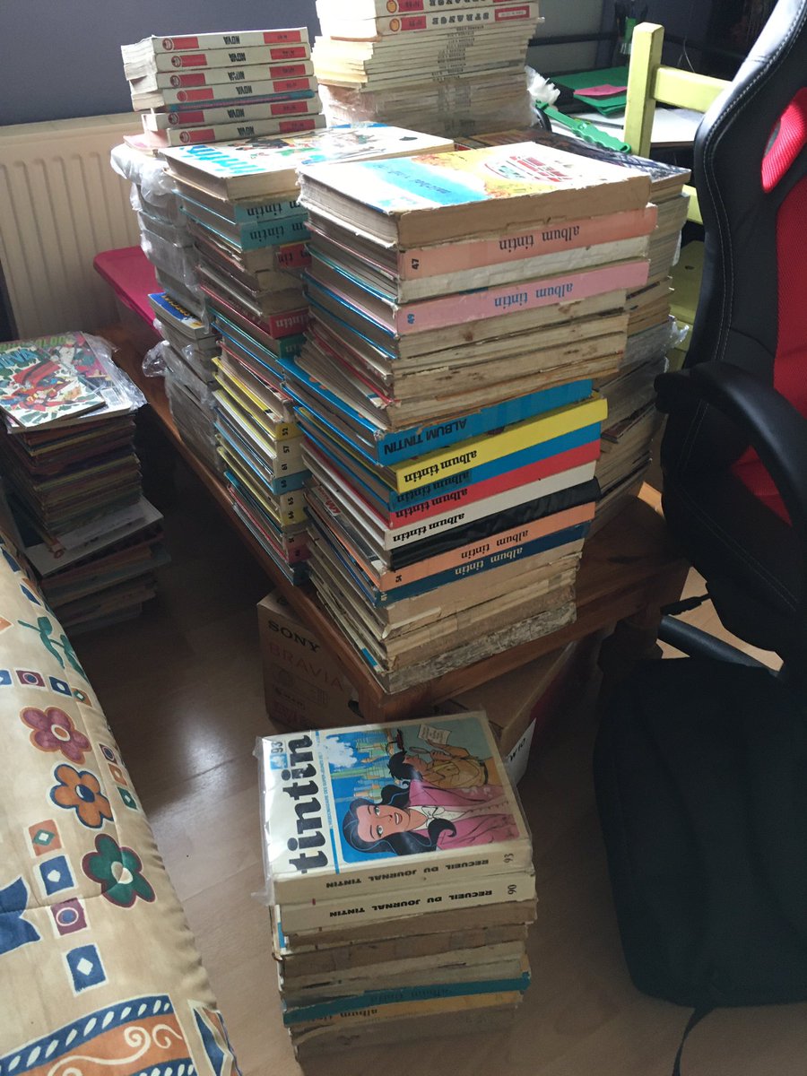 darthfilou's tweet photo. C’est + mission impossible c’est #missionpilesdebd 😅
Les recueils Tintin (ceux qui étaient dans ma #batbibliotheque ) sont en train de rattraper les comics 😱😭#ossecour https://t.co/0oMjy4PuRj
