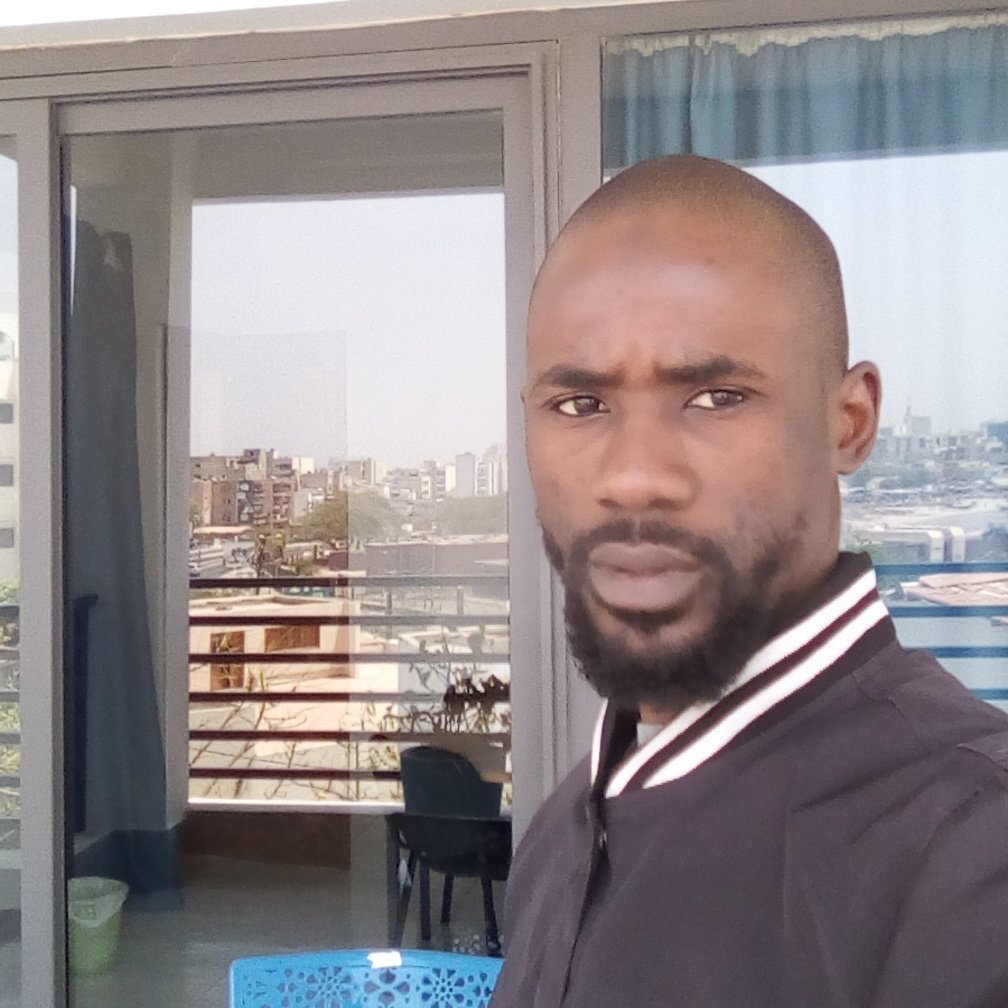 Alassanecode's tweet image. #NouvellePhotoDeProfil