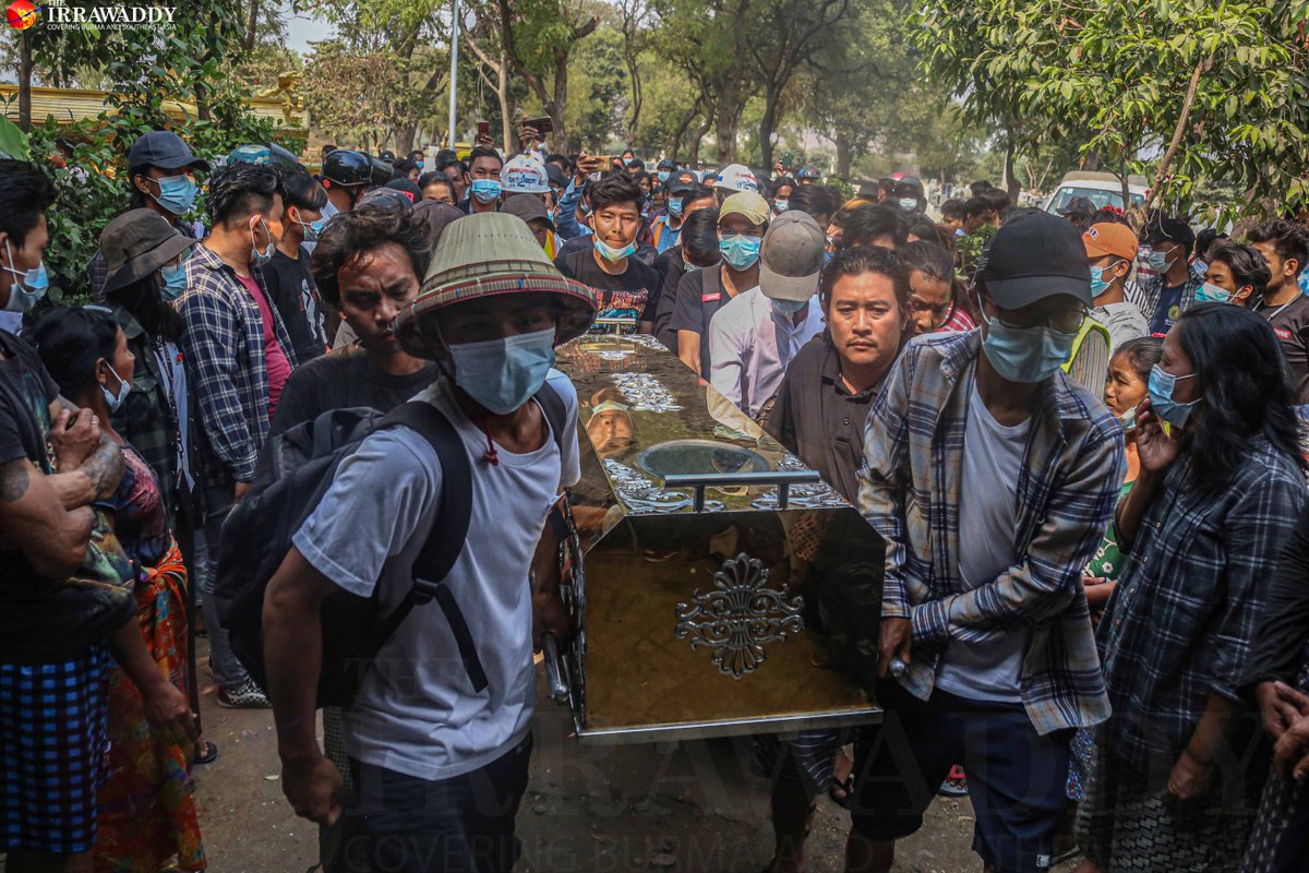 IrrawaddyNews's tweet photo. In Pictures 2: Four funerals were held separately on Sunday afternoon for three men and a woman who were shot dead by the police and soldiers in #Mandalay’s Sein Pan ward on Saturday, when the residents were staging a sit-in protest against the regime. 
#WhatIsHappeningInMyanmar https://t.co/k9C5BmODft