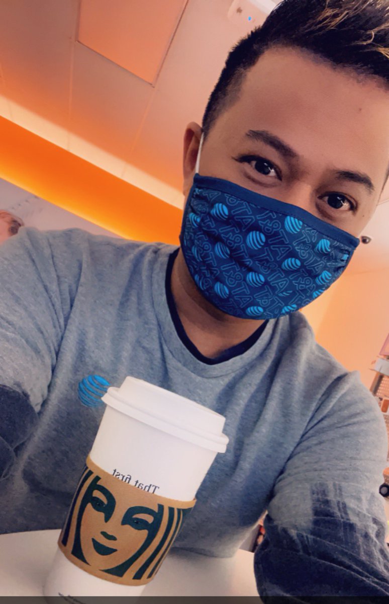 A must have to day! Short 1 hour of sleep 😴 lol. 6 total shot of espresso! #daylightsavings #starbucks #espresso #sleepy #grinddontstop #attemployee