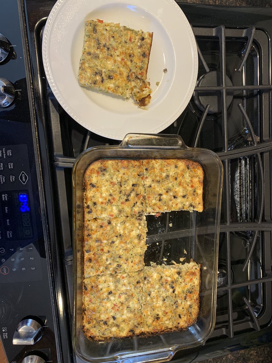 davidporas's tweet photo. Found my warm-up for 6th grade tomorrow. I used 10 eggs, 3 peppers, 2 pounds of broccoli, 4 cups of mushrooms, and 16 oz of cottage cheese in making this. How much of each did I eat in this piece? #iteachmath #mtbos https://t.co/AryDVxoVh7