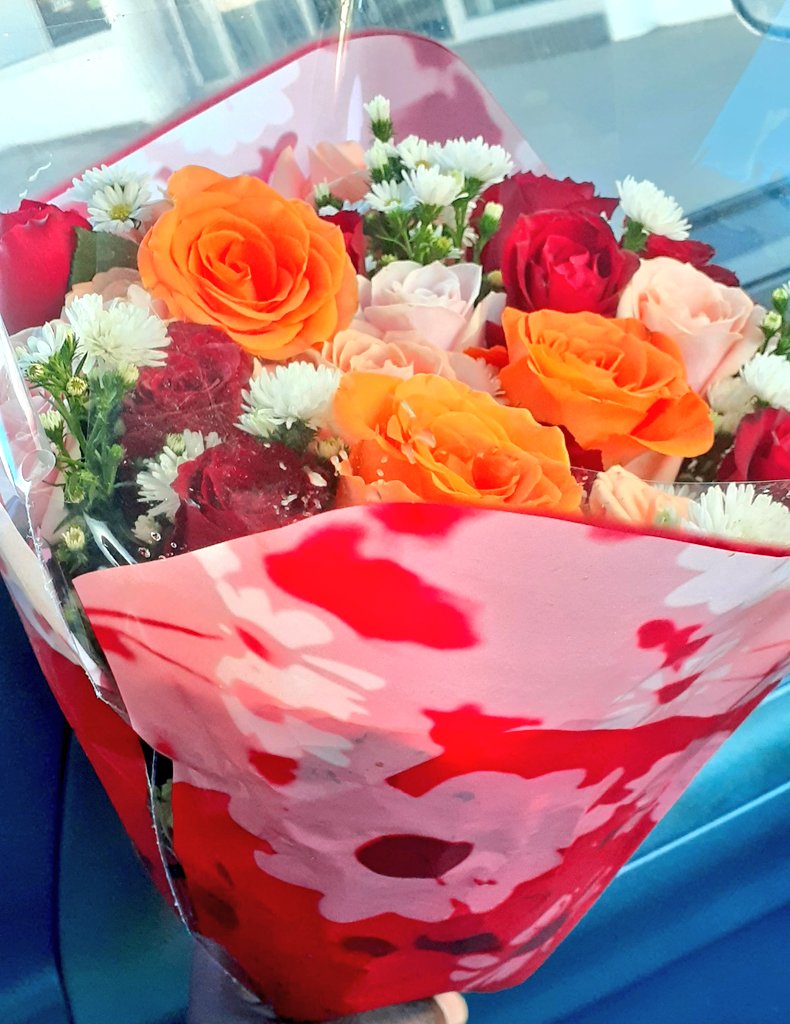 PagedhiZW's tweet photo. Get your FRUIT, VEGETABLES,  GROCERIES,  FLOWERS,  STATIONERY on https://t.co/xjbgfgwY51. Affordable | Convenient shopping. Buy with visa, mastercard, paypal, ecocash, one money or pay cash on delivery.
Call / whatsapp 0772895547
delivery@pagedhi.com 
@iMisred 
#redmarketsunday https://t.co/8ymKFfUlK8