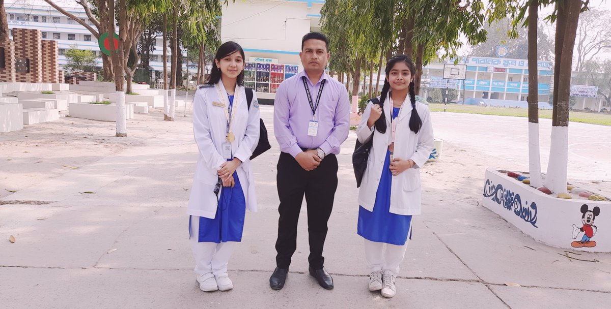 Chanchol141's tweet photo. My Two Brilliant Students
#My School
#CPSCS https://t.co/4SEADBAu8V