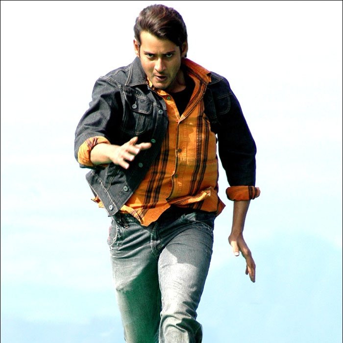 Suriyaaa__'s tweet photo. WTF.
Running Style :- Babu >>>>> Anyone ๐ฏ
One & Only Super Star @urstrulyMahesh ๐ฅ๐
#SSMusicPoll https://t.co/UEZoQ9F5ak