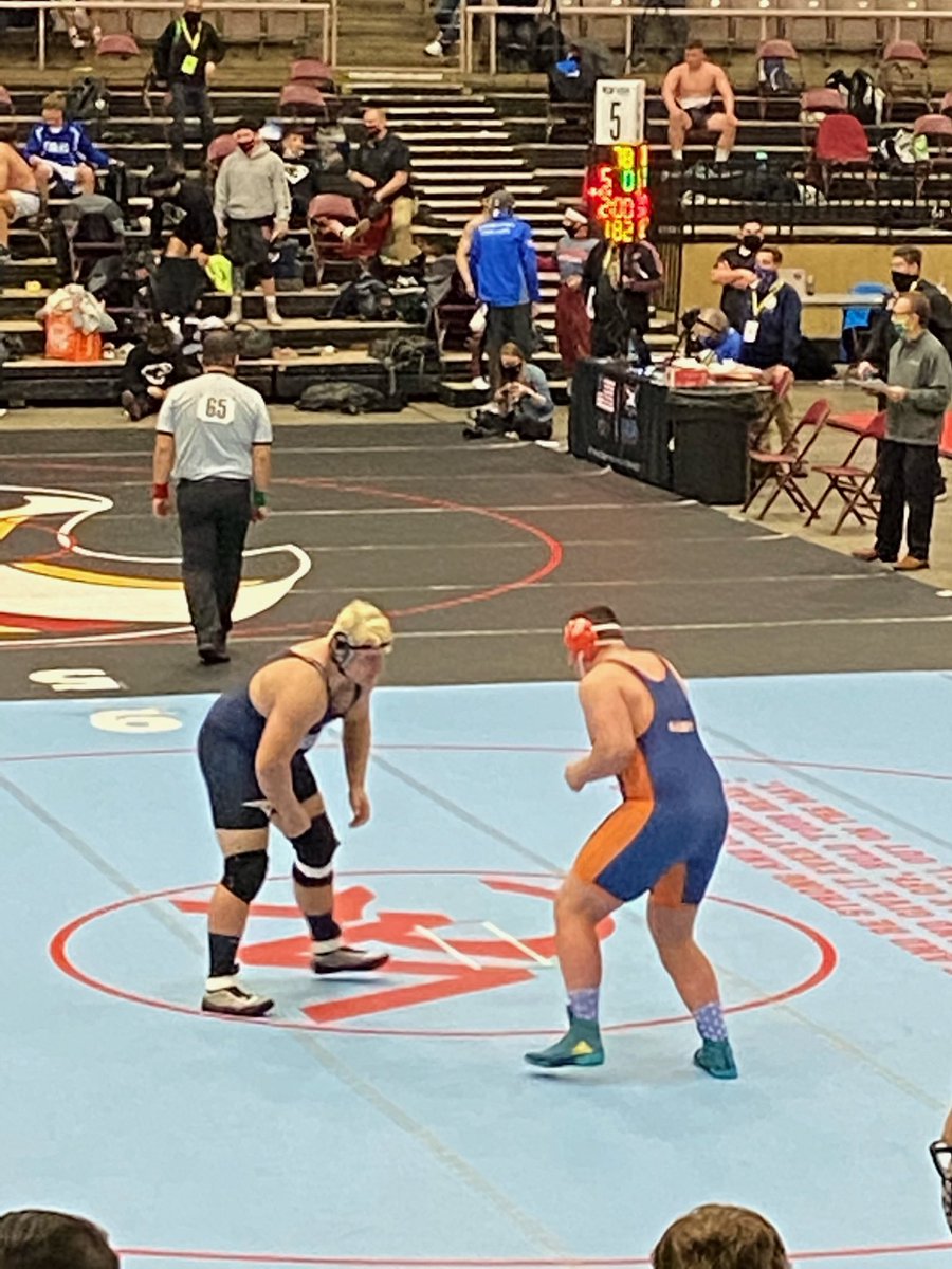 LegendWrestlin3's tweet photo. Congratulations to Luke Sandy for placing 6th this weekend at the CHSAA State Wrestling Tournament. You made Legend proud!  #CDCT #attitude #Effort https://t.co/7FArUsCARr
