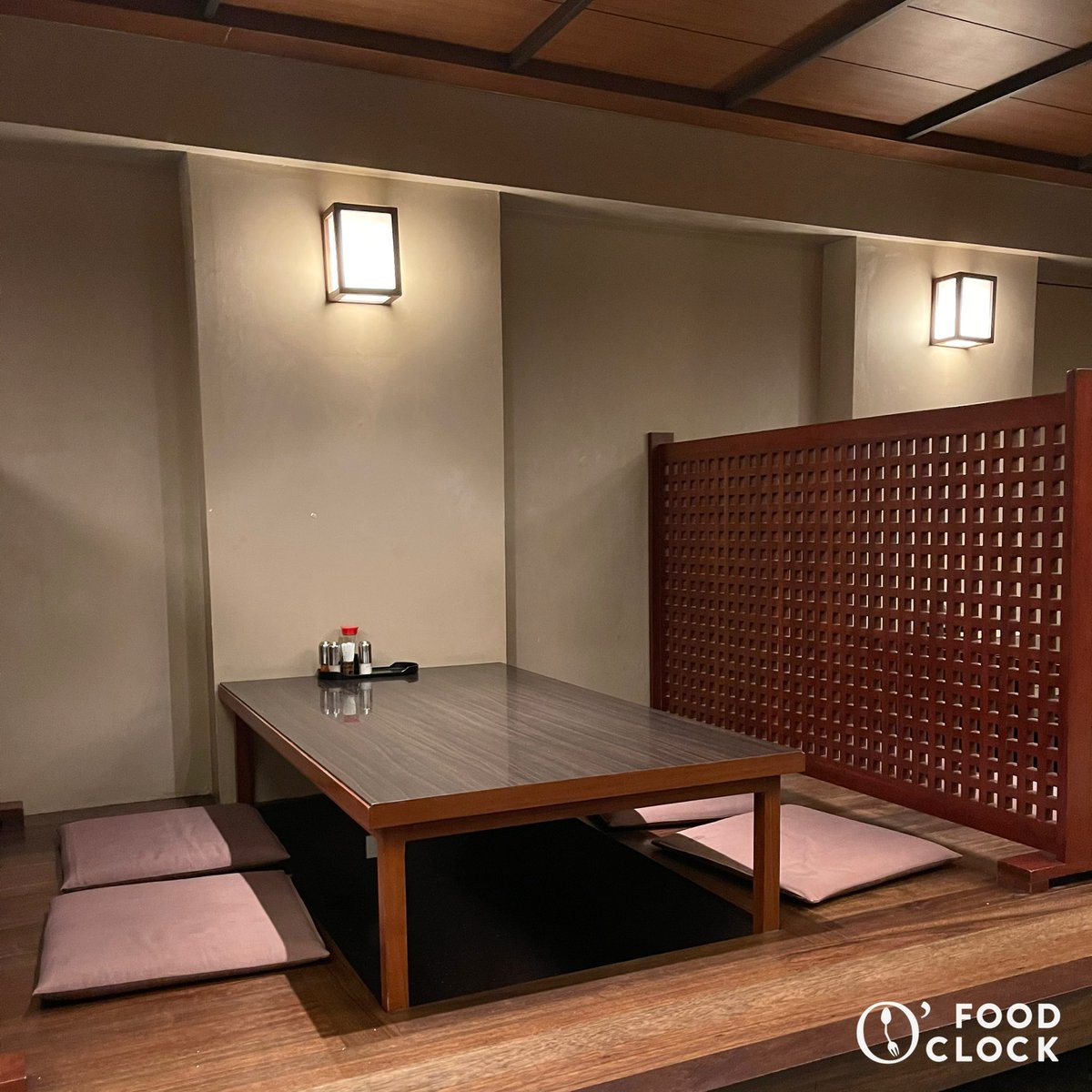 foodoclockth's tweet photo. ทงคัตสึไส้ชีสสส จาก KATSU ICHI  สุขุมวิทซอย 11 หมูทอดชิ้นโต เนื้อนุ่ม แป้งขนมปังคือละเอียดทอดแล้วฟูกรอบแบบพอดีไม่อมน้ำมัน นี่ขนาดสั่งแบบสันในยังนุ่มมมเลย ใครชอบทงคัตสึต้องลอง ! @aroii #รีวิวอร่อย #อร่อยไปแดก https://t.co/7mq3Ilzm2U