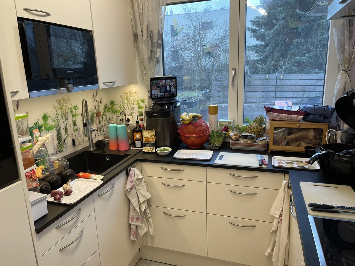 ready to get started with online cooking class <a href="/JOCookerySchool/">Jamie Cookery School</a> with the wonderful <a href="/marionwaba/">Marion Waba</a> #italianfood #LazySunday