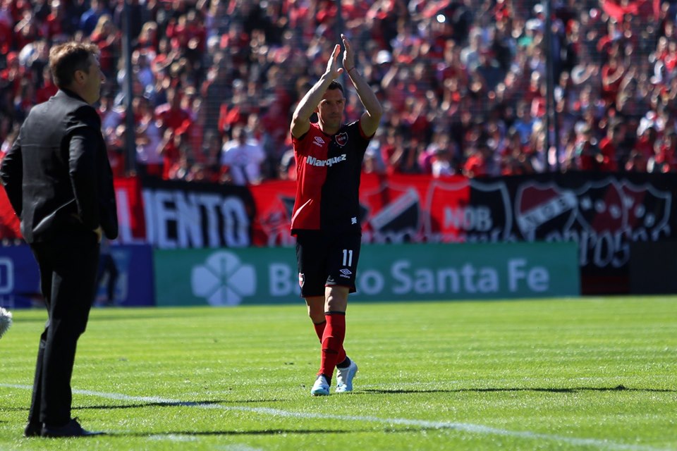 newellisticas's tweet photo. @MR11ok fue el jugador que más utilizó Frank Kudelka en #Newells: estuvo presente en los 41 juegos que dirigió el DT. De hecho, Kudelka es quien más partidos hizo jugar a Maxi en toda la historia del n° 11, superando a Martino (lo dirigió 40 partidos). https://t.co/cn9TxGLwVc