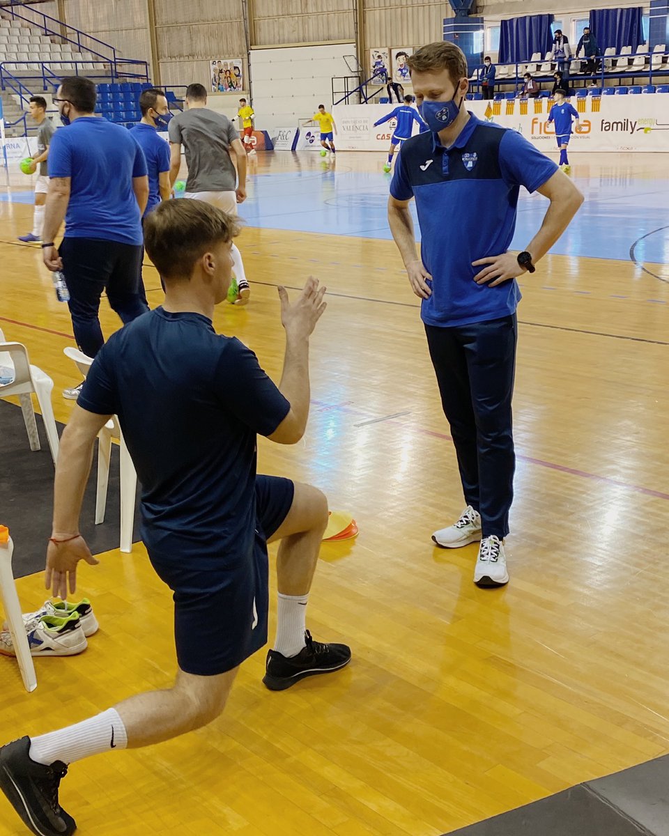 Disfrutando de la fisioterapia deportiva ⚽️💙
<a href="/AlziraFS/">Family Cash Alzira FS</a>