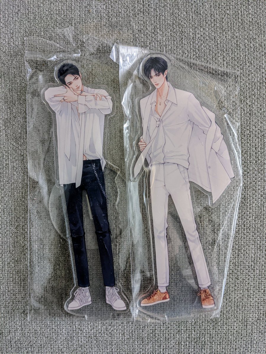 dinkyHEADROLL's tweet photo. HAPPY 0314!! 🌼💐🌺🌸💚❤️🐢

Let's have a small #MerchiesHQ giveaway to celebrate spring and our flower field BJYX anniversary!! 🥳💕

1 WINNER will receive a pair of sexy dance standees, featuring 🦁🐰 of course!!

LIKE, RT, and COMMENT W/ YOUR COUNTRY &amp; A BJYX PIC BELOW!! 🖼️ https://t.co/GvJsHeqgvd