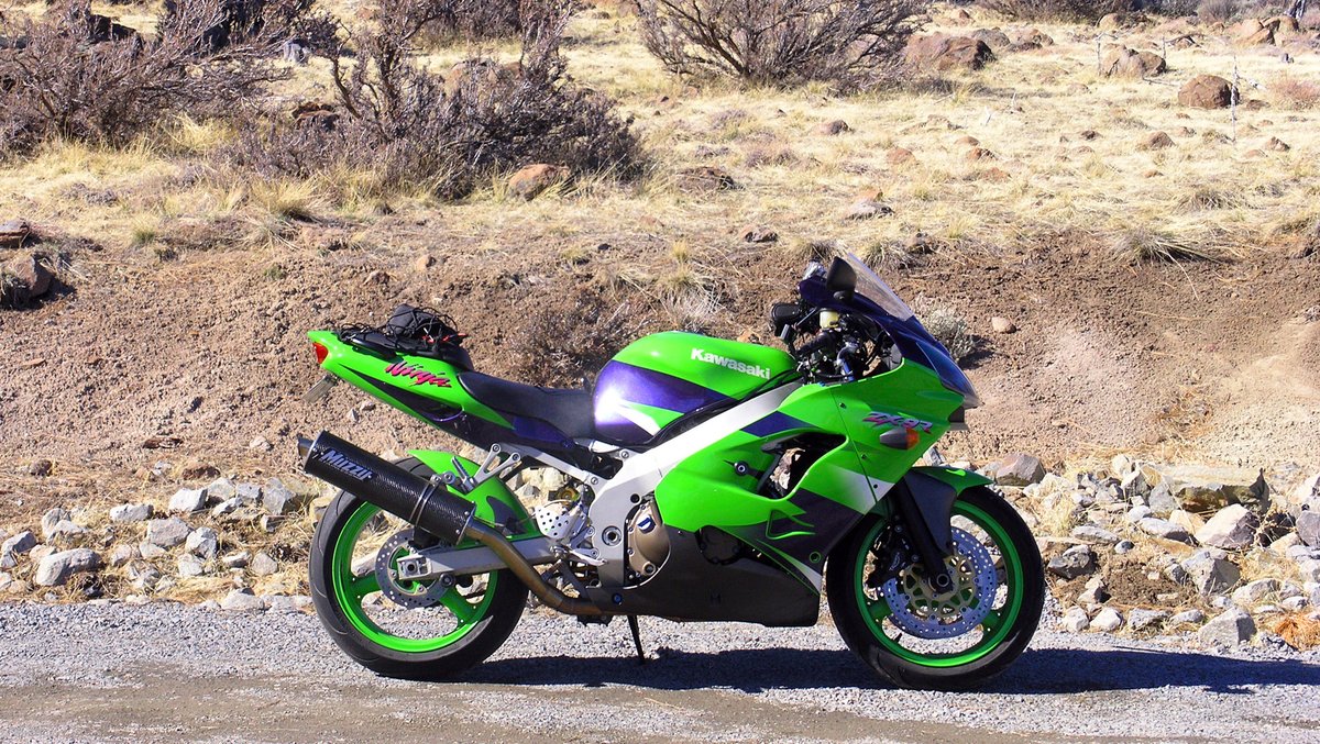 Installing a Supertrapp exhaust muffler over a Muzzy SS mid-pipe
