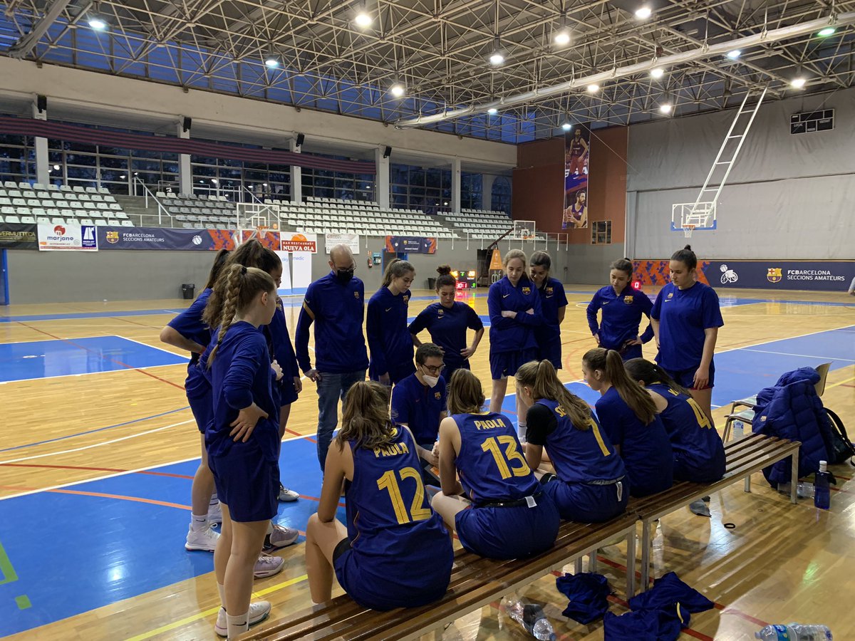 Cbsbasket_fem's tweet photo. 🏀 Junior ‘A’ 92 - 36 @CBIgualada 

🔵🔴#ForçaBarça https://t.co/ujA6wS9kFW