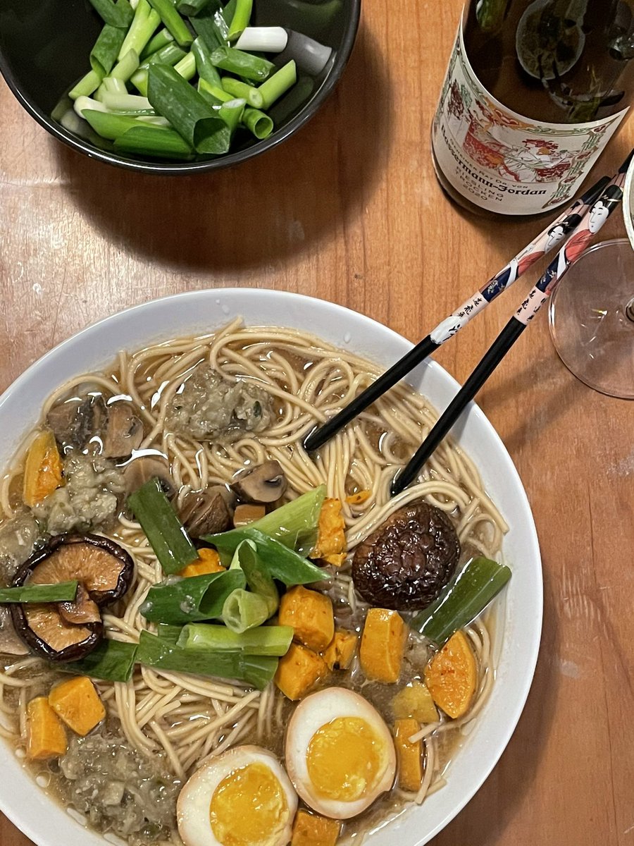 AmEsstisch's tweet photo. @TwitterFood selfmade #ramen #veggy専属モデルオーディション https://t.co/fr8u9NidSz