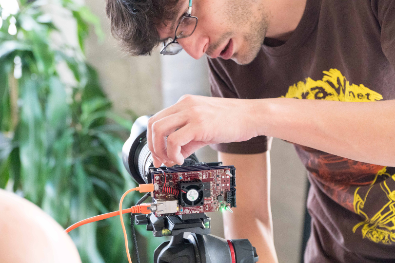 AXIOM_espana's tweet image. Una de las primeras instituciones en apoyar el proyecto @ApertusOSCinema en España, fue @MedialabPrado de la mano de @AV_floss

Espacio imprescindible para la ciudadanía, la cultura y conocimientos libres

Apoyamos @SaveTheLab #wearethelab #savethelab #medialab #prado