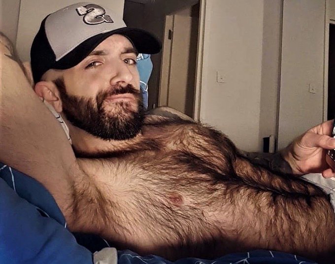 ??Sunday???♂?#hairsome #hairychest #hairygay #hairyfan #scruff #beardedhomo #beard #hairymen #gay #hairyman