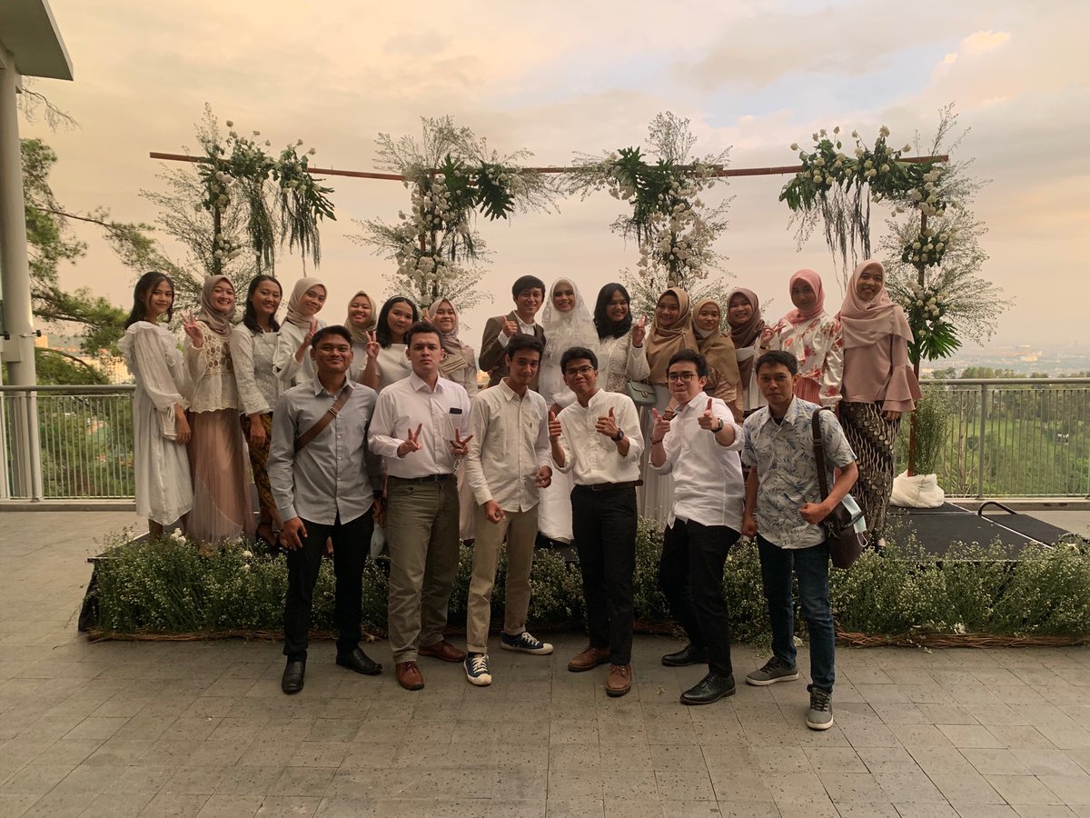 DivAlFrmn's tweet image. One year since pandemic/lockdown, and in that one year this has been the best fucking day ever. Haven’t felt this happy in a long time, and it’s all thanks to you guys ❤️