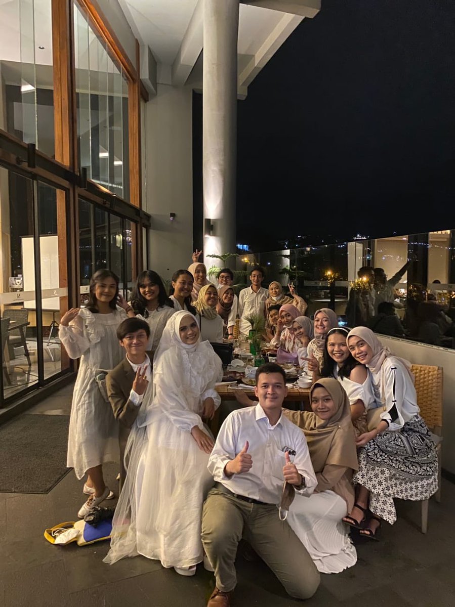 DivAlFrmn's tweet image. One year since pandemic/lockdown, and in that one year this has been the best fucking day ever. Haven’t felt this happy in a long time, and it’s all thanks to you guys ❤️