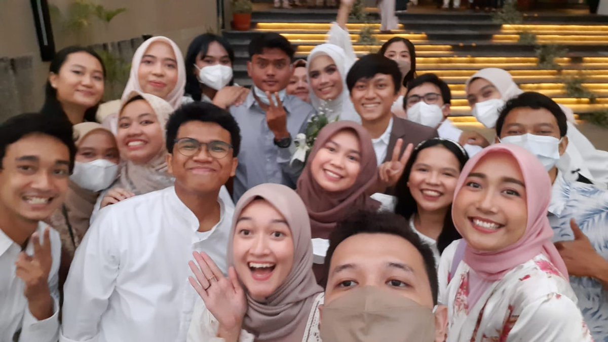 DivAlFrmn's tweet image. One year since pandemic/lockdown, and in that one year this has been the best fucking day ever. Haven’t felt this happy in a long time, and it’s all thanks to you guys ❤️