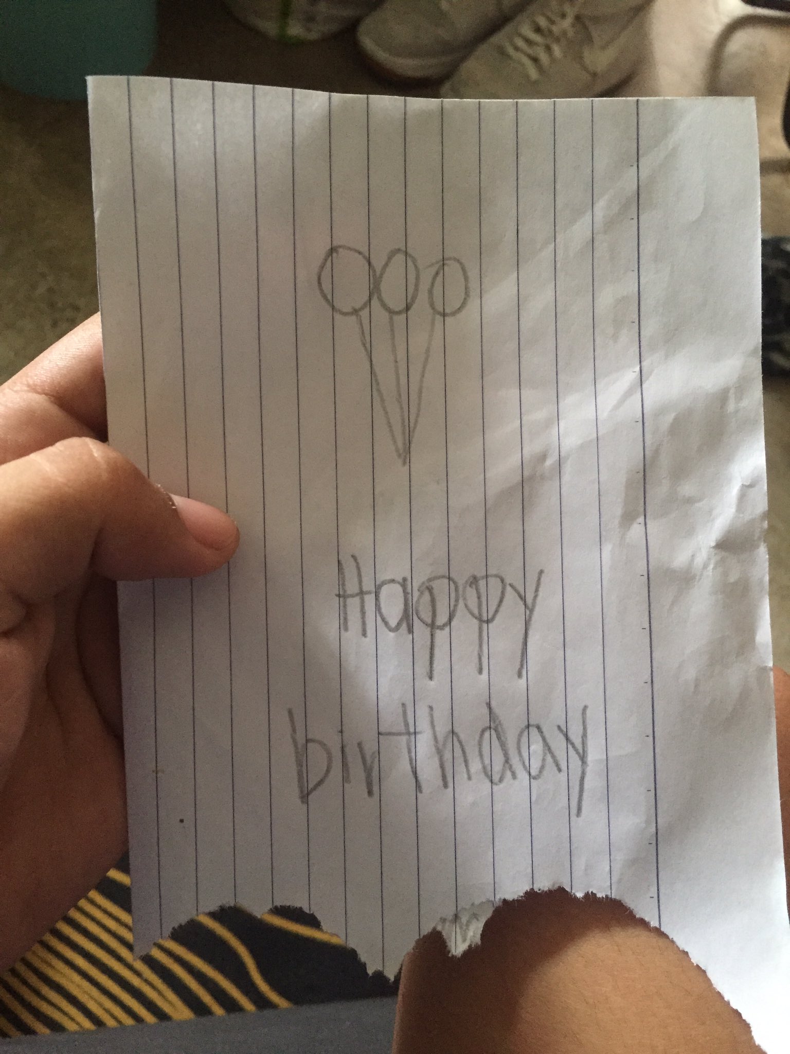 Bigay nga pala ng mga kapitbahay na bata kay sam, pag laki mo, maa-appreciate mo yan sam! Happy Birthday   