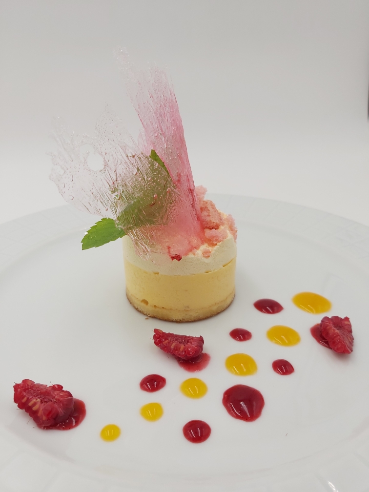 hostellerie11's tweet photo. Venez découvrir le Menu du Moment à emporter pour cette semaine #11 concocté par le Chef de l'Hostellerie des #Corbieres @hostellerie11  #Lagrasse  #restaurant 
@amarserou https://t.co/DaOBWbTJb2