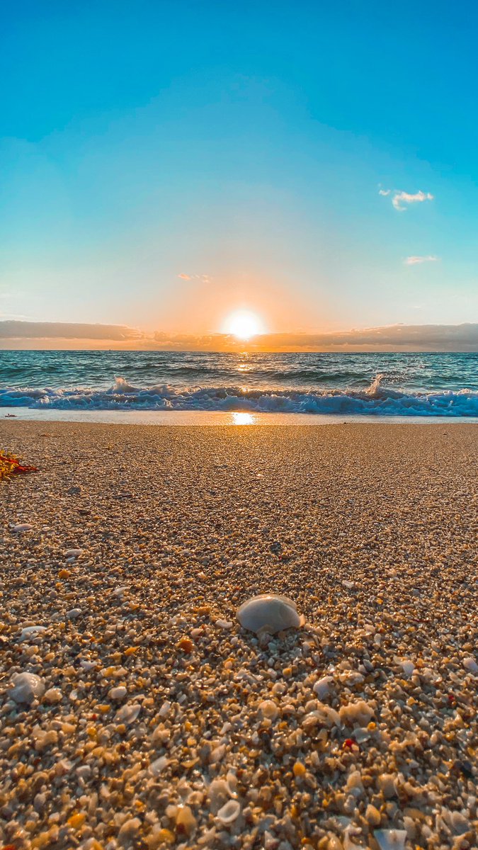 ChrisEscobar's tweet image. El sunrise de #DaylightSavingTime 🌅 #Sprummer ☀️