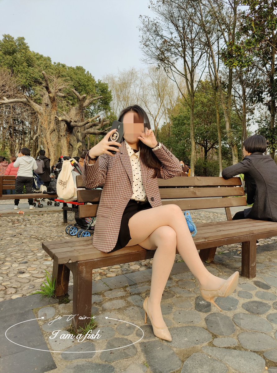 樱花树下
#丝袜 #丝袜高跟鞋 #丝袜控 #腿控 #反差婊 #反差母狗 #淫妻 #羞辱 #意淫 #骚母狗 #公交车 #淫荡 #腿 #高跟 #恋腿 #粗口 #制服 #制服诱惑 #淫荡人妻 #绿帽 #学生妹 #骚货 #贱货 #灰丝 #肉丝 #美腿 #露出 #情趣 #母畜