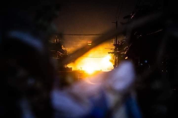 PhuePwi64259744's tweet photo. Currently, the situation is bad  everywhere in Yangon. The death toll cannot be calculated yet.

#WhatsHappeningInMyanmar 
#Mar14Coup https://t.co/xjNjemLBxD
