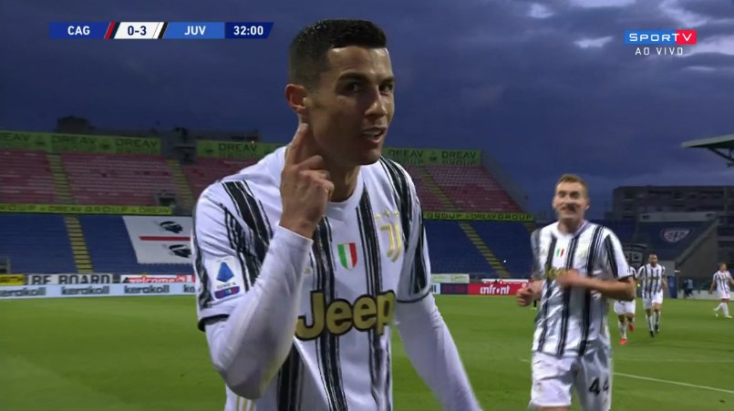 32 minutos e já têm hat-trick de Ronaldo 🐐

Falam Muito 🤫