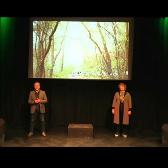 JessaLiversidge's tweet photo. #fieldsandlanes #livestream @helmsleyarts last night - so lovely to #performlive even if the seats were empty and the audience were #athome @ace_national funding allowed us to #spreadthejoy of #outdoorperforming and all our collaborators appeared virtually. @MickLiverActor https://t.co/L41WkeSGXg