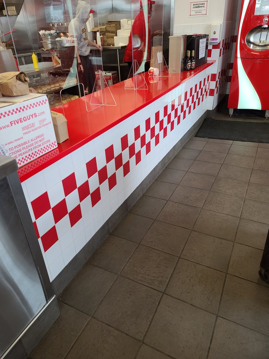 GamerMcoc's tweet photo. Alright @beardmeatsfood broke down and got the #BeardShake from @FiveGuys. Delicious! https://t.co/njXz2lOOcp