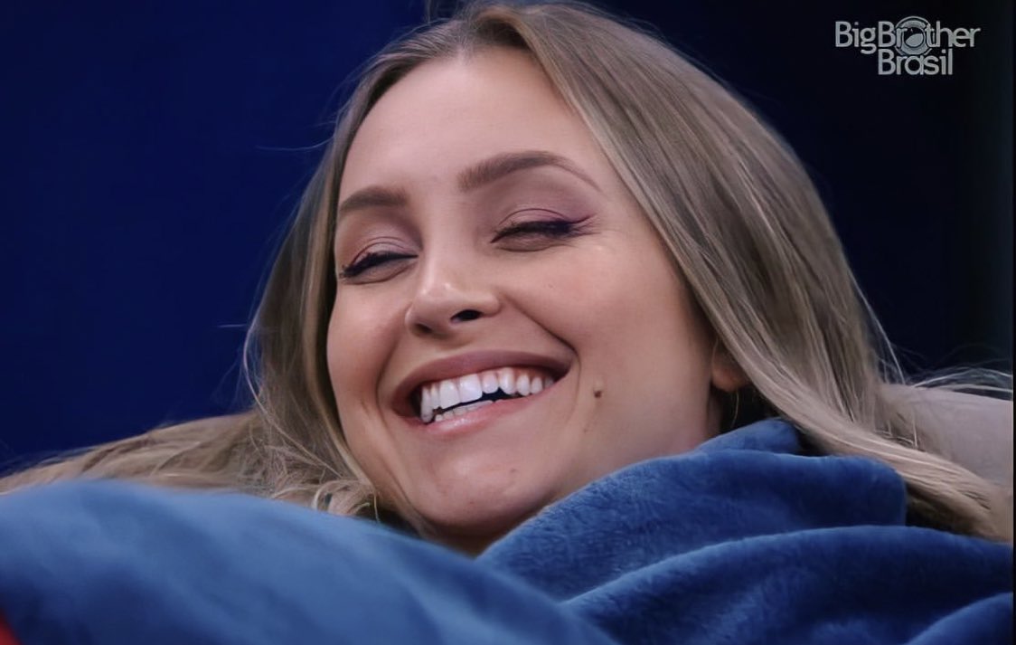 euvictorialimp's tweet image. Quem está com ela até o fim da RT e comente de Um a Vinte usando a tag 

RESPEITE CARLA DIAZ