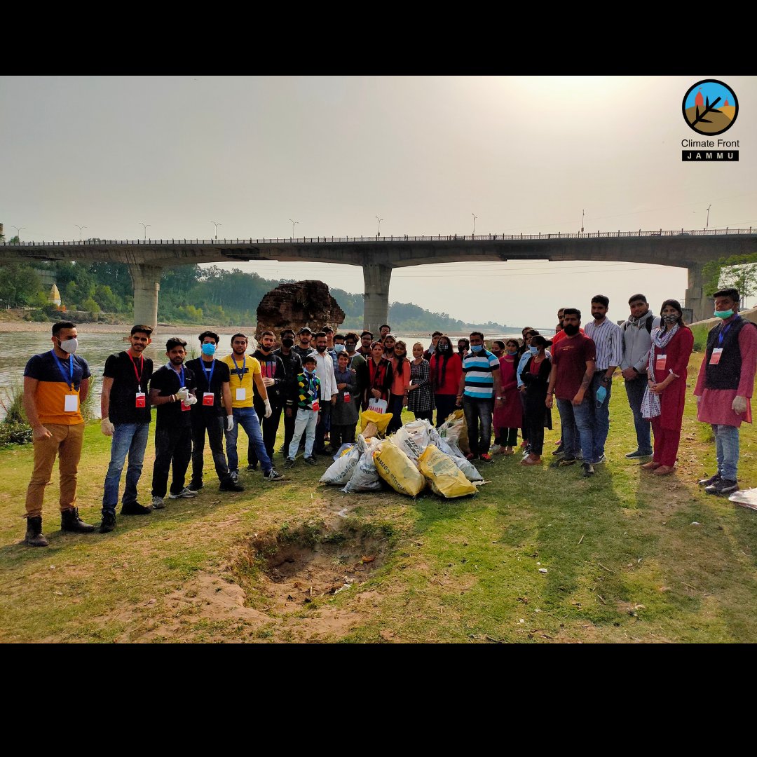 Friends of River Tawi Movement
completes 6 Months. 
25 successful weeks of Saving #Tawi
57 volunteers with 340kg dry waste collection. 
#DayofActionforRivers
#DayofAction2021 #RiversBindUs #SaveTawi 
@jmcjammu @dcjammuofficial @LicypriyaK @JammuMayor