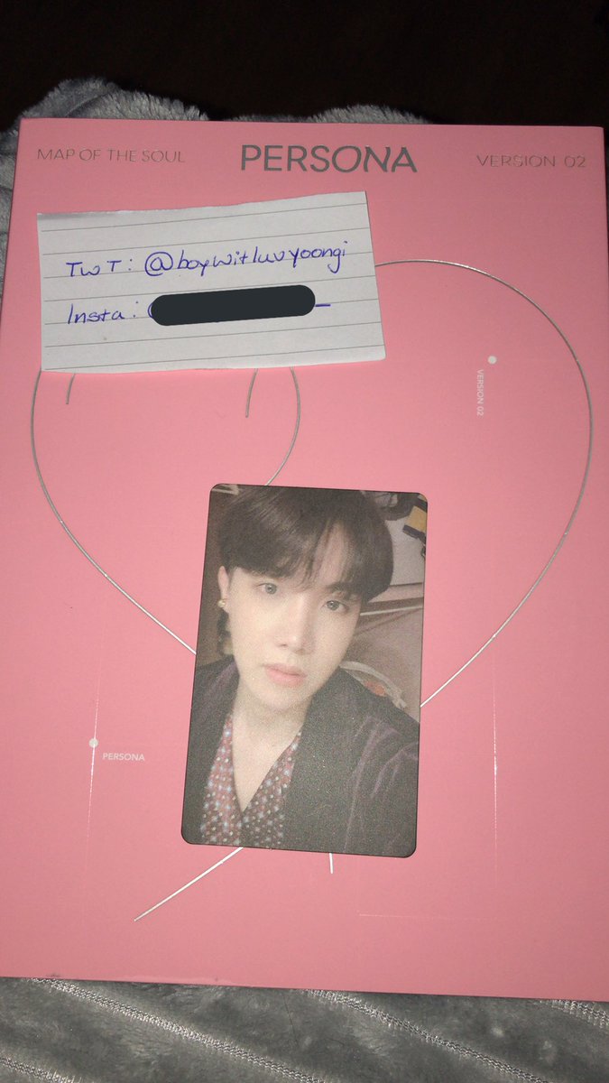 sungsdior's tweet image. hi besties i have a hobi persona ver 2 pc and want to trade it for a yoongi or taehyung equivalent ONLY &amp;lt;3  uhm yeah rt this pls 😚 
-
-
-  ignore 
-
-
#wttbts #wttpcs #hobipc #bts #pesonapc