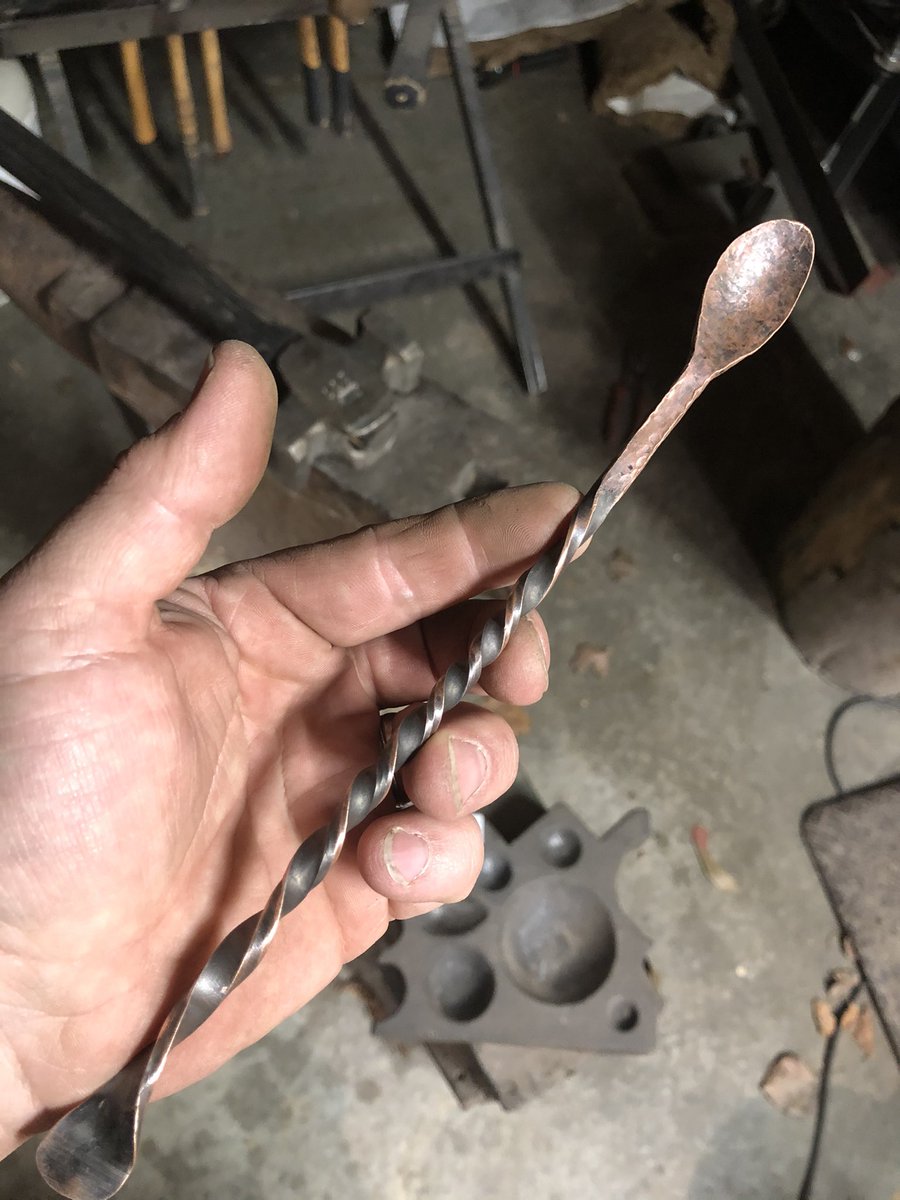 ashblaeds's tweet photo. Some more copper forging, this time a little 1/2 teaspoon and a cocktail stirring spoon. Got some kinks to work out to make more, but I think I will make some more! https://t.co/3Qne0UfmfY
