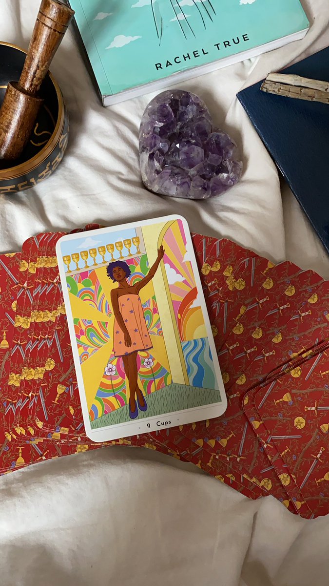 SinnamonLove's tweet photo. New Moon in Pisces meditations. Starting over my #30daysoftarot at Day 1. Love @RachelTrue’s #TrueHeart Intuitive Tarot deck. https://t.co/wJSJm8d67p