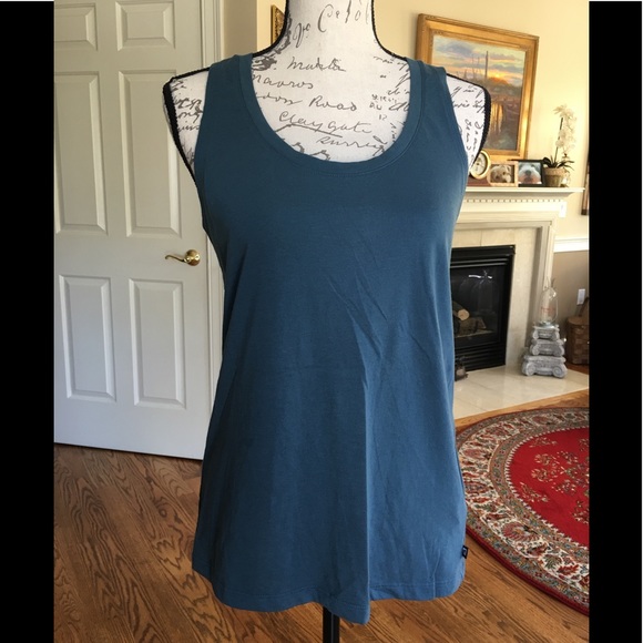 So good I had to share! Check out all the items I'm loving on <a href="/Poshmarkapp/">Poshmark</a> #poshmark #fashion #style #shopmycloset #fabletics: posh.mk/c8WghrfRCeb